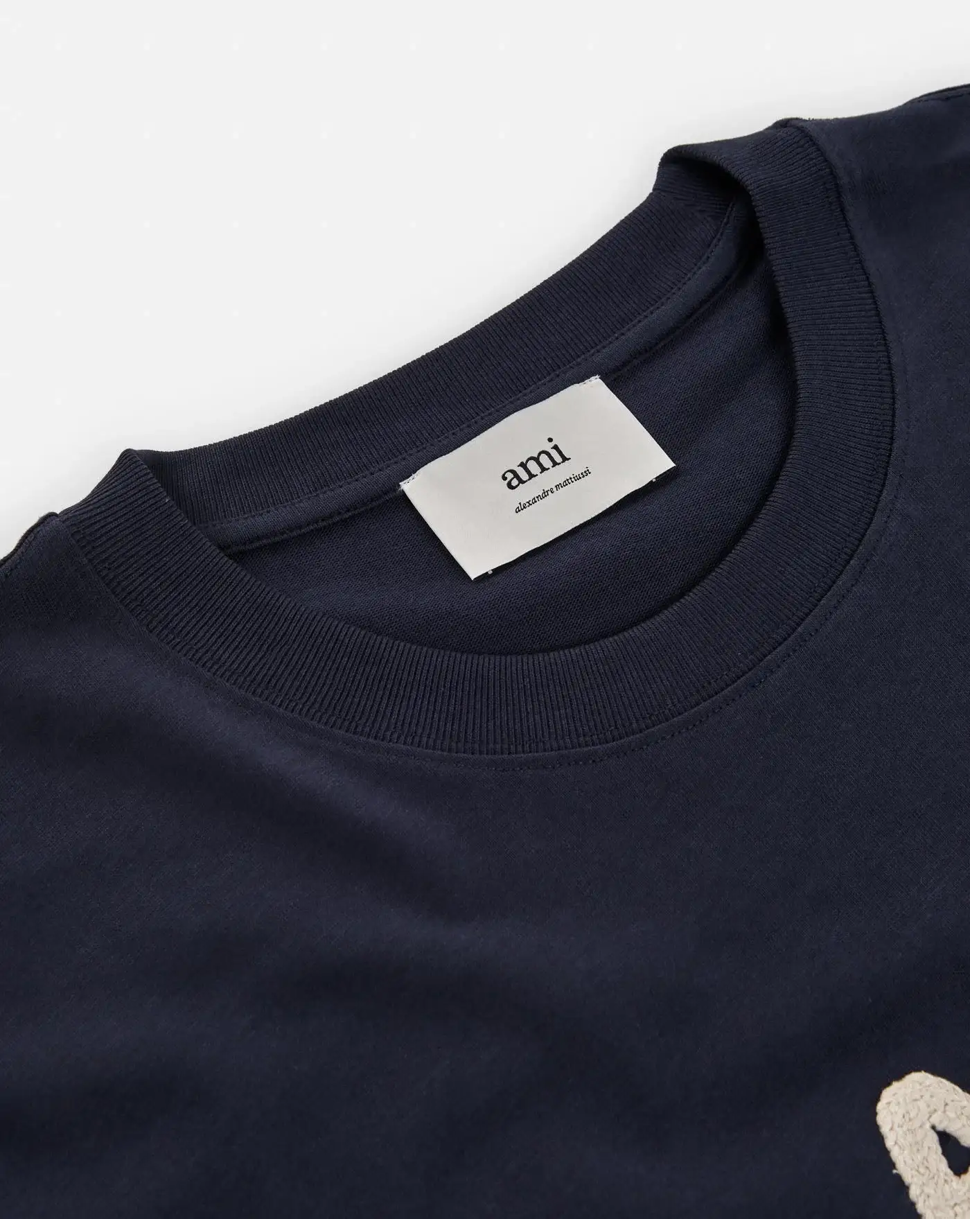 Camiseta Ami Paris Logo - Image 12