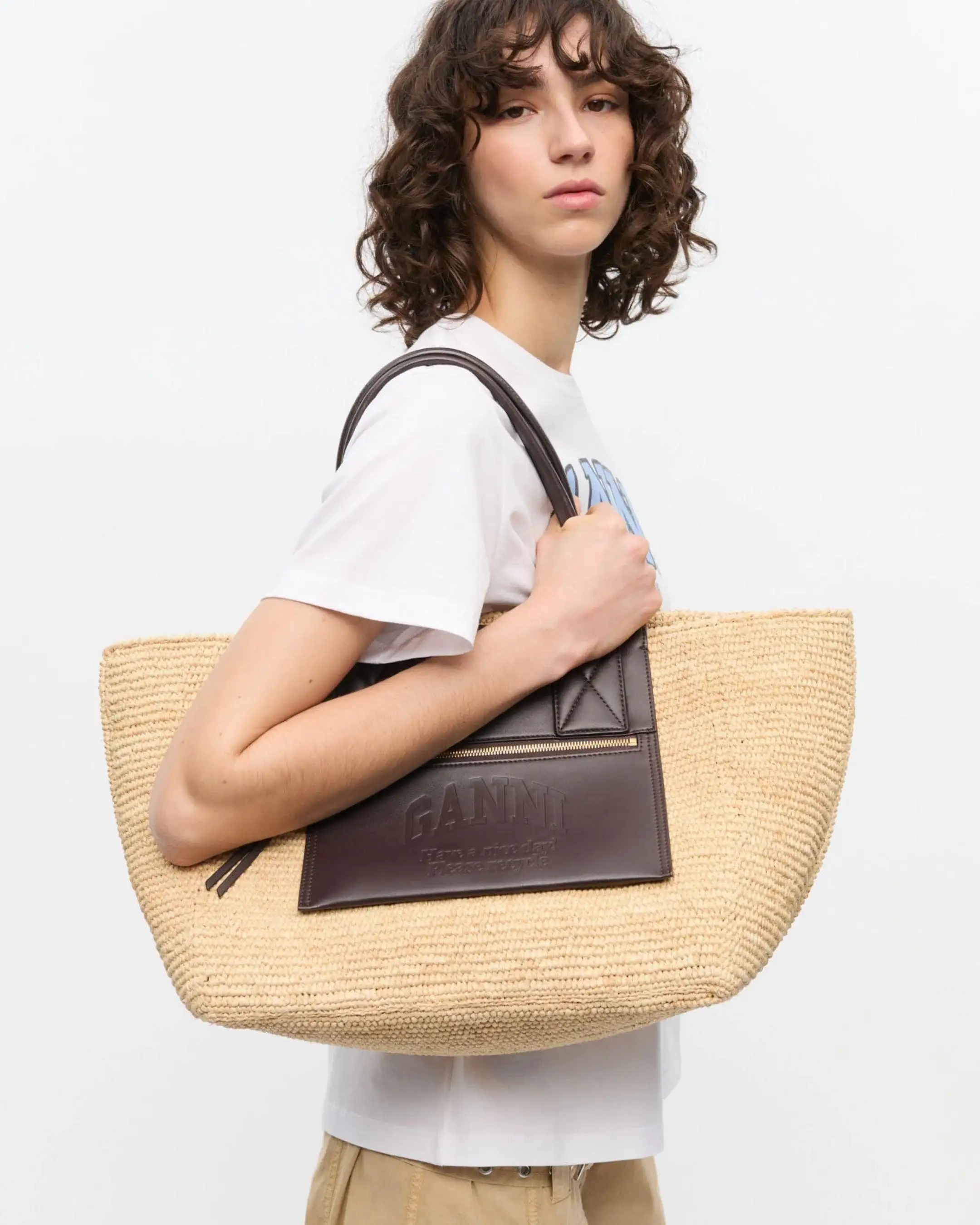 Bolso Ganni Easy Shopper Medium Raffia - Image 10