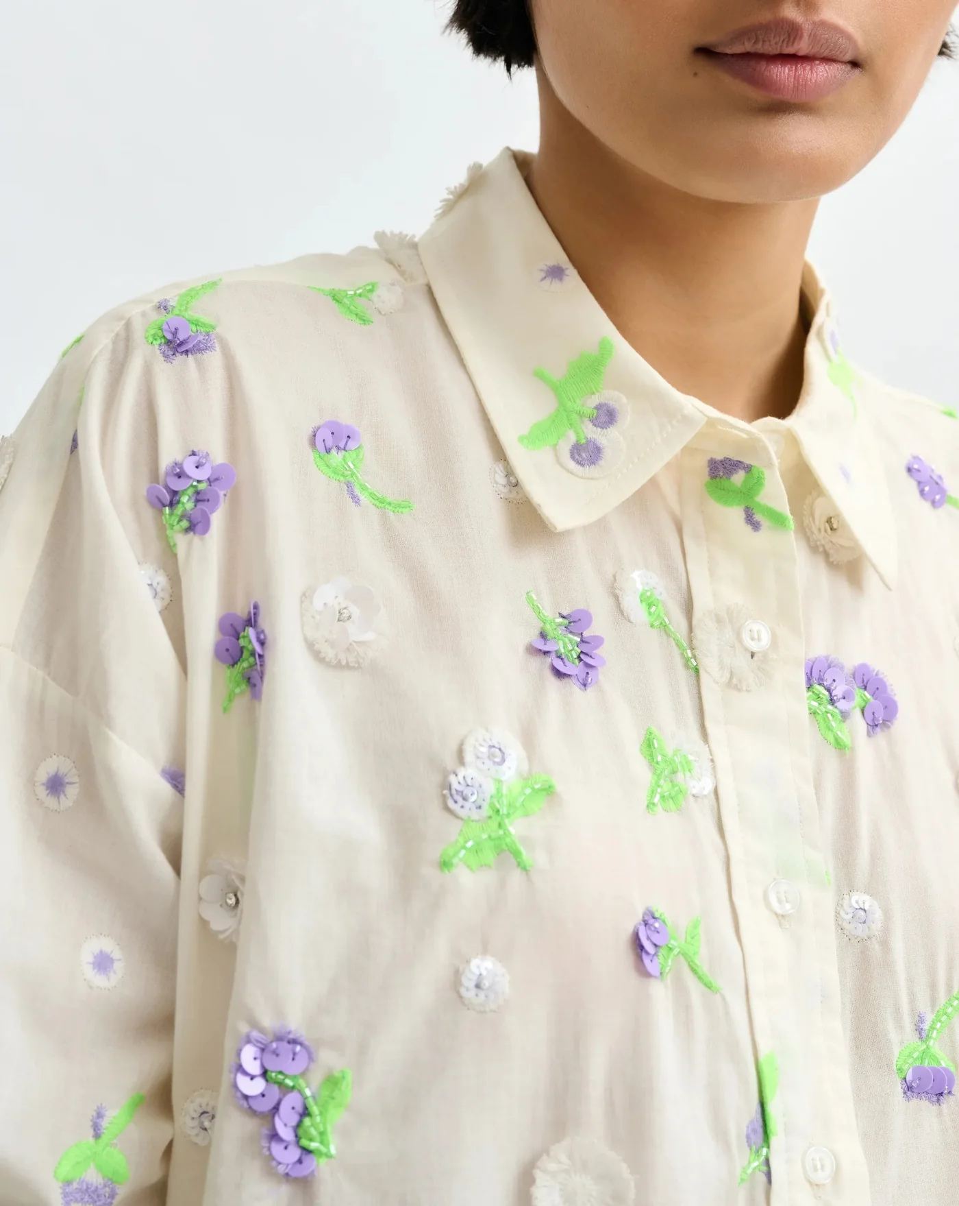 Camisa Essentiel Antwerp Jimena Embroidered Boxy Shirt - Image 5