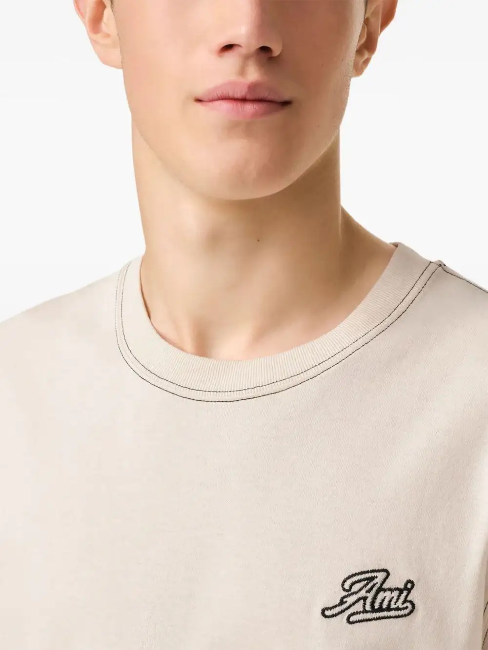Camiseta Ami Paris Logo - Image 10