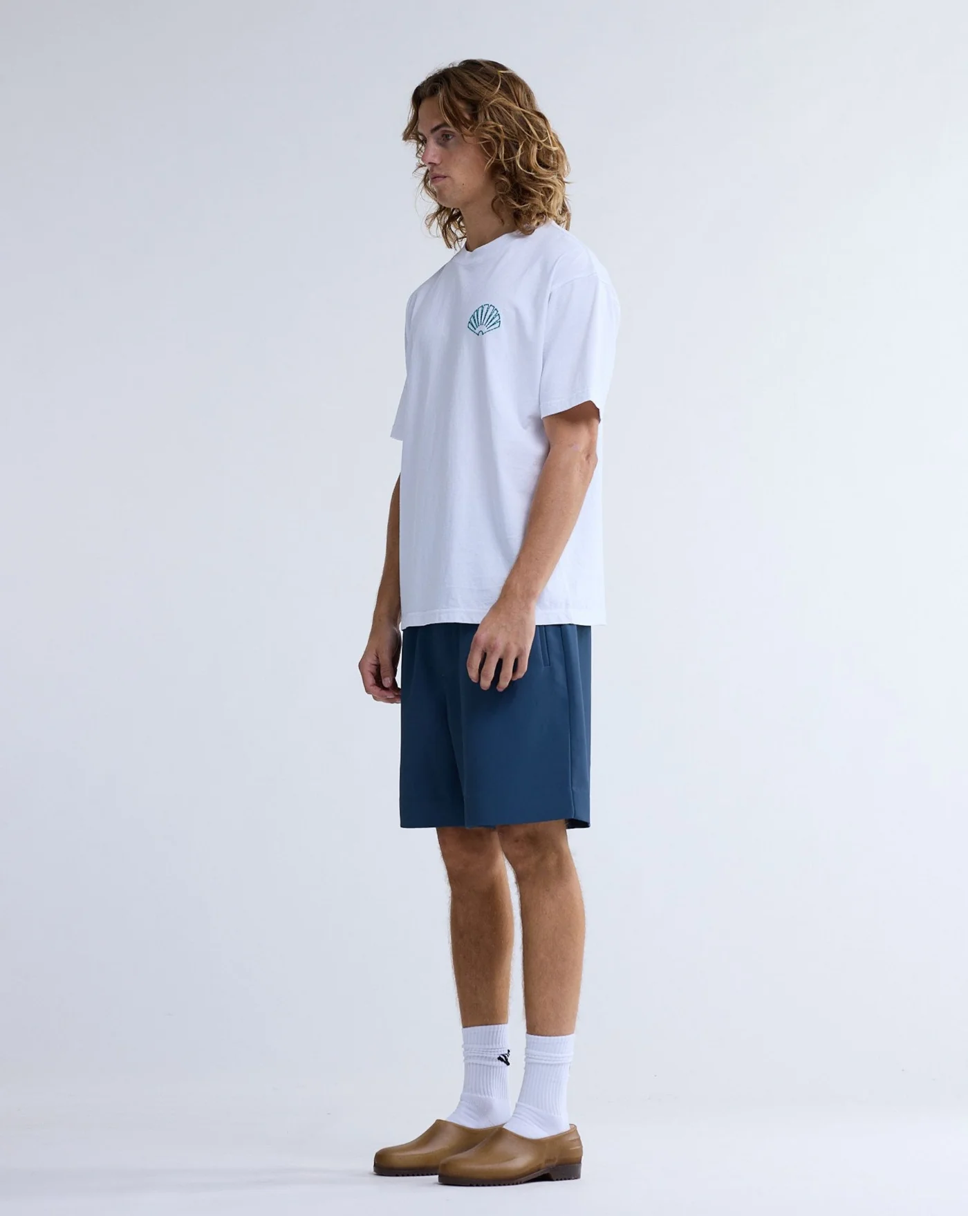 Camiseta New Amsterdam Logo Tee - Image 5
