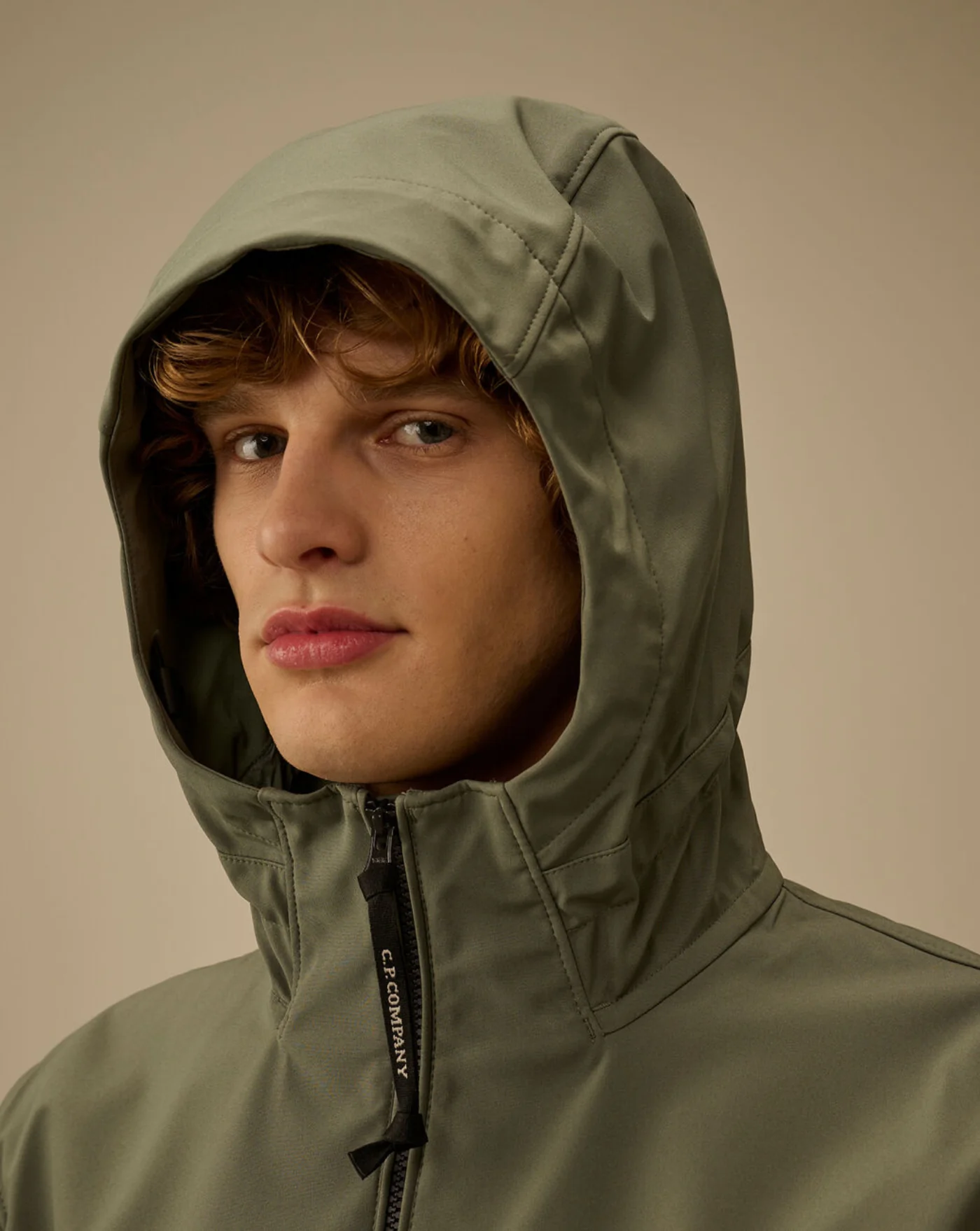 Chaqueta C.P. Company Shell-R Hooded Lens Jacket - Image 4