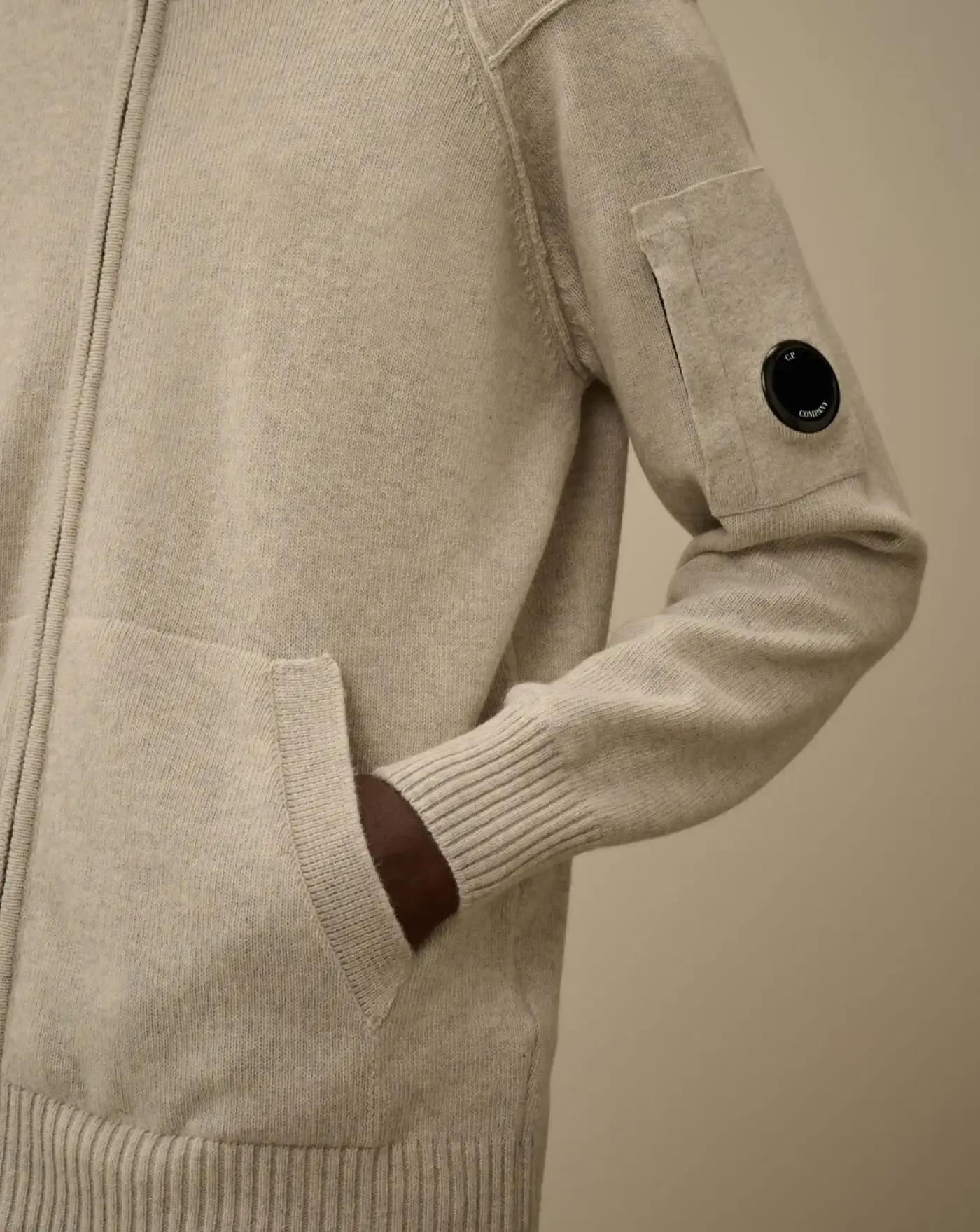 Jersey C.P. Company Lambswool GRS Full Zip Sweater - Image 4