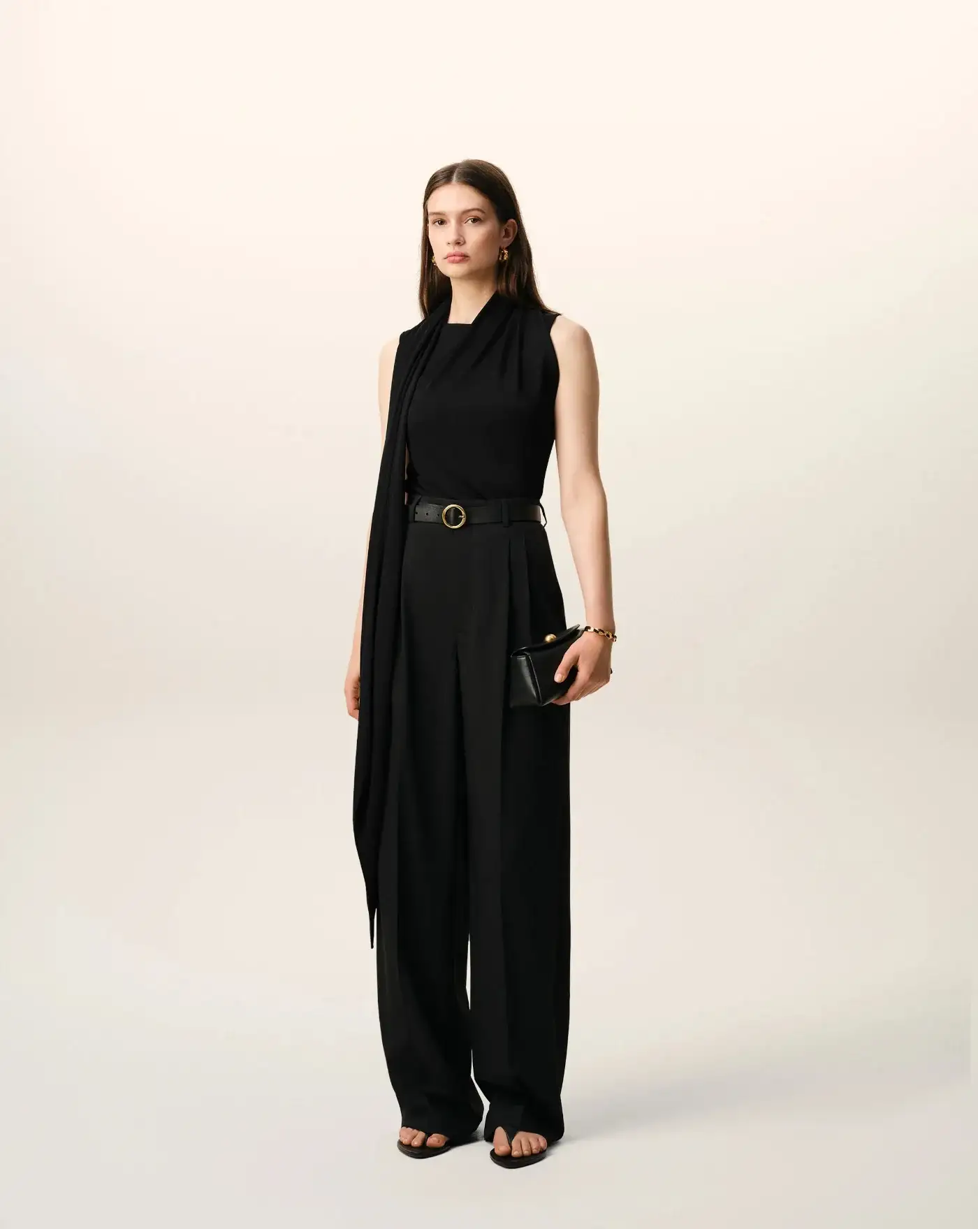 Top Ami Paris Sleeveless Lavalliere - Image 3