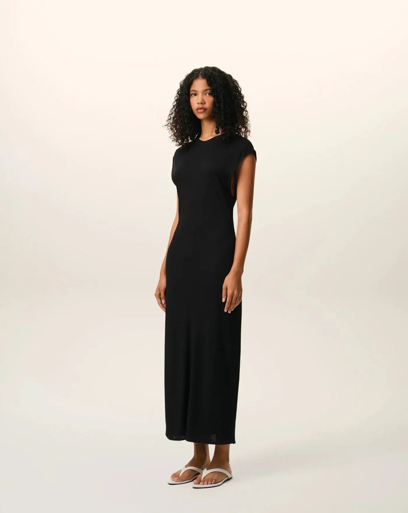 Vestido Ami Paris Sleevelees Fitted Long - Image 3