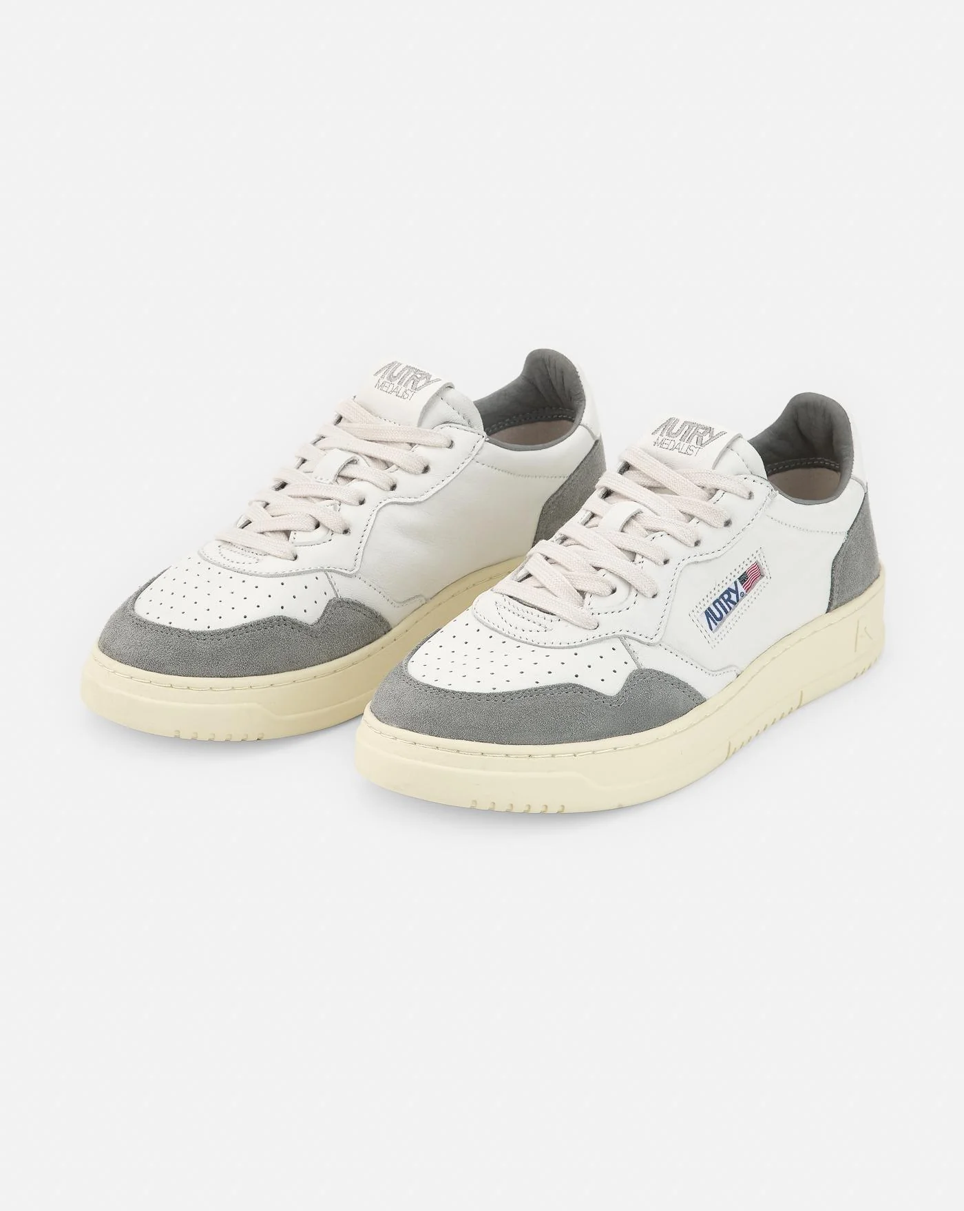 Zapatillas Autry Aulm GS37 - Image 3