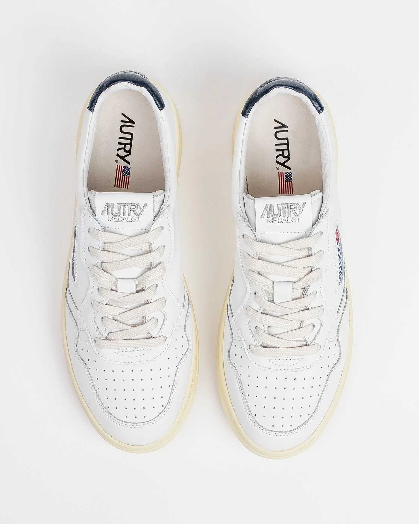 Zapatillas Autry Aulm LL12 - Image 7