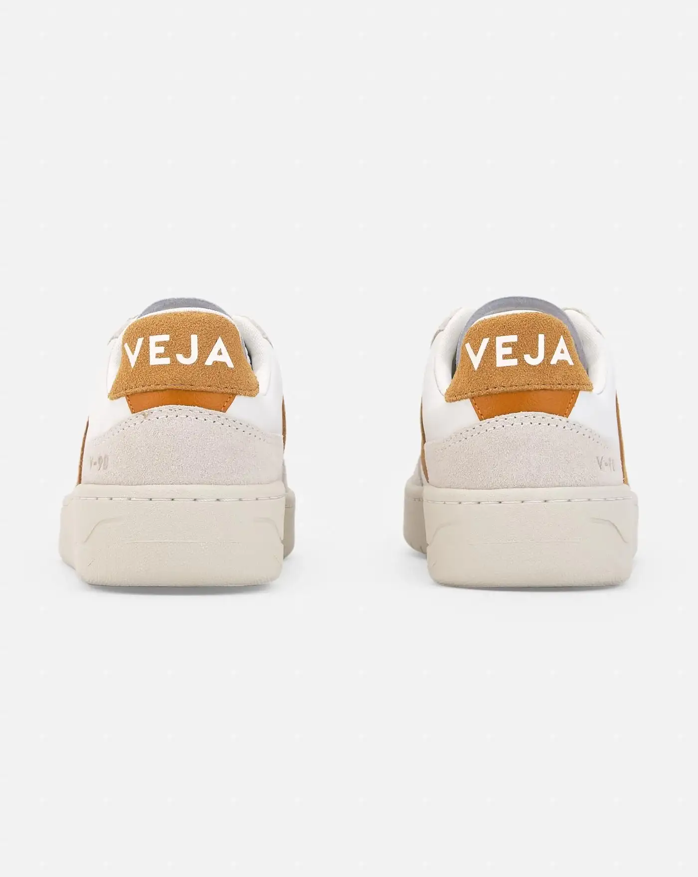 Zapatillas Veja V-90 O.T. Leather Extra White Umber - Image 4